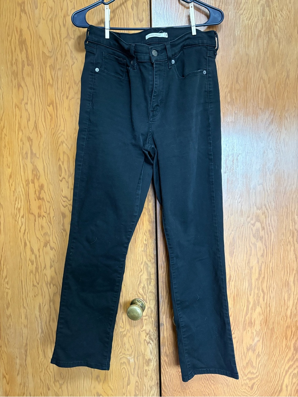 Levi's Straight Leg Jeans in Black